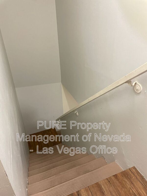 Building Photo - 5250 S Rainbow Blvd