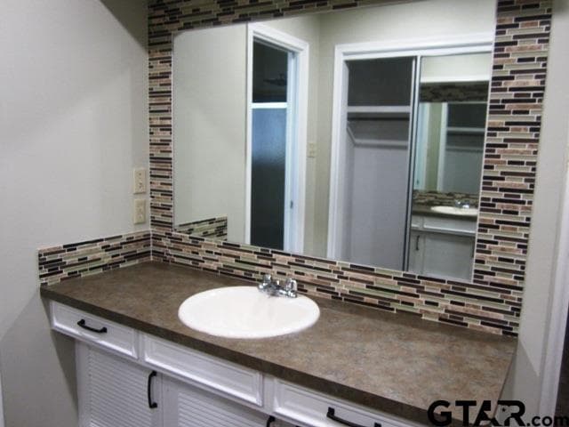 Building Photo - 328 Brookwood Dr