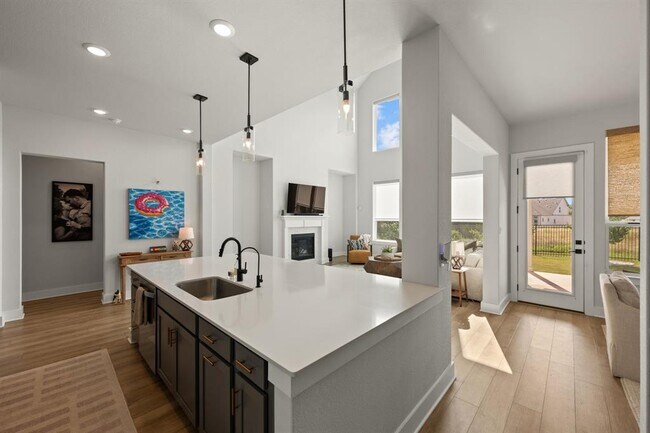 Building Photo - 360 Crescent Moon Ct
