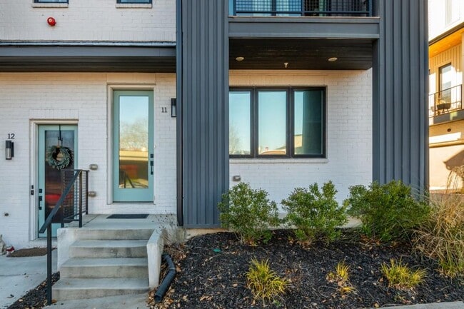 Building Photo - 2347 Hosea L Williams Dr NE