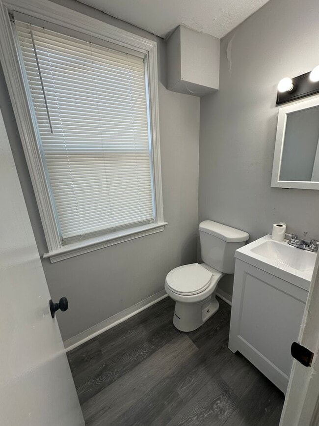 Building Photo - 612 MacDade Blvd