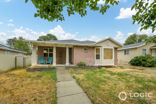 Primary Photo - Beautiful Home in Excellent Location.