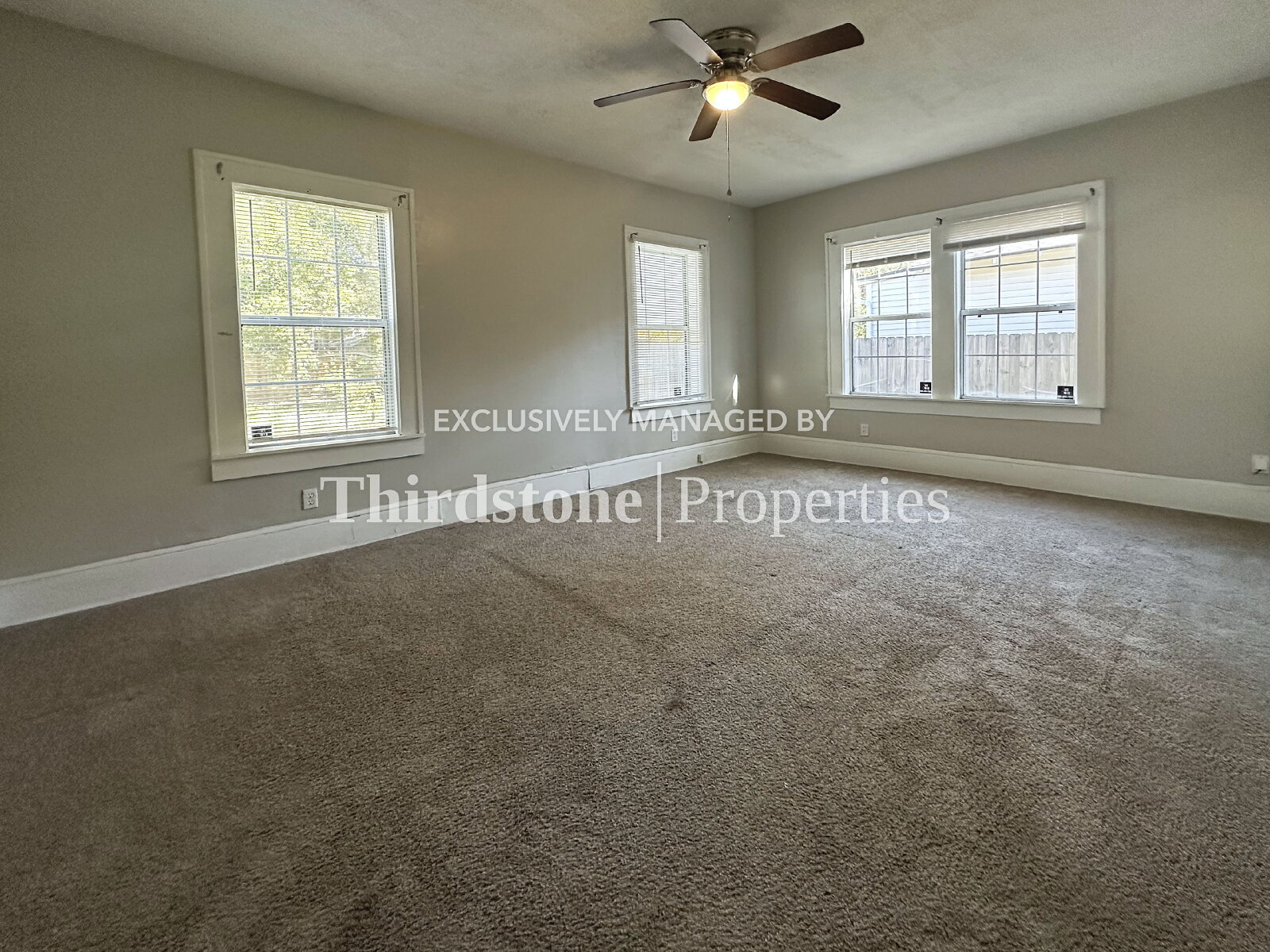 Building Photo - 2881 Selma St