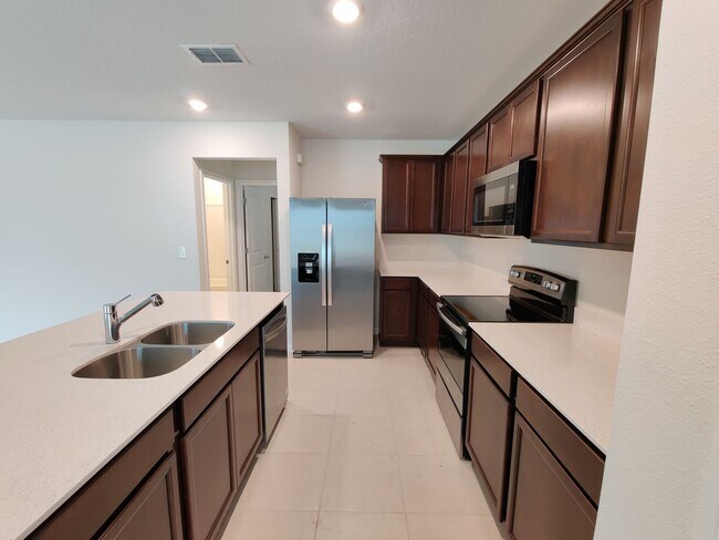 Building Photo - 30194 Merilee Pl