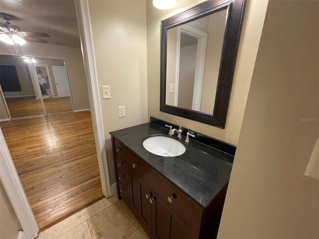 Building Photo - 2001 NW 15 Ave