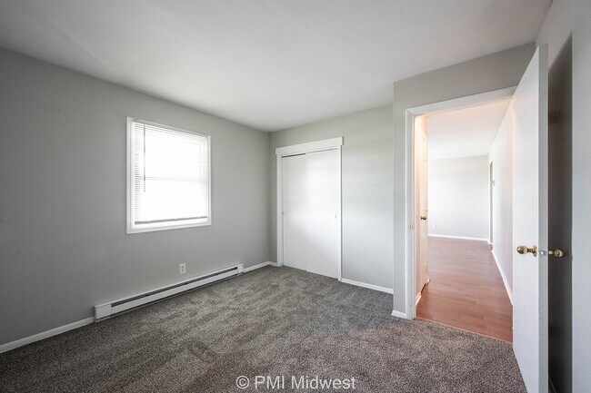 Building Photo - "Charming 2-Bedroom Retreat in New Palestine - 800 Sq Ft of Comfort!"