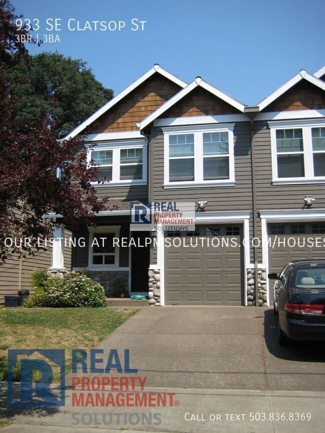 Building Photo - 933 SE Clatsop St