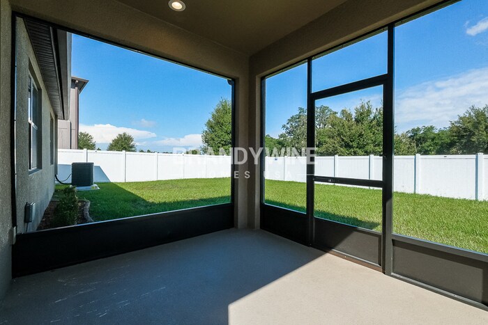 Building Photo - 15405 Stone House Dr