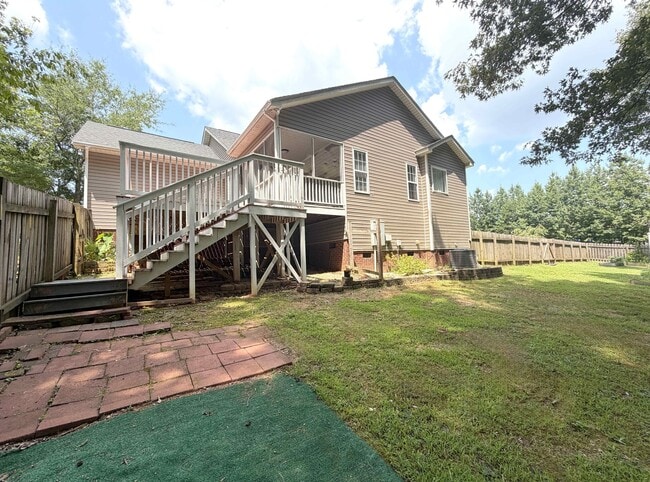 Building Photo - 245 Jarrett Bay Ln