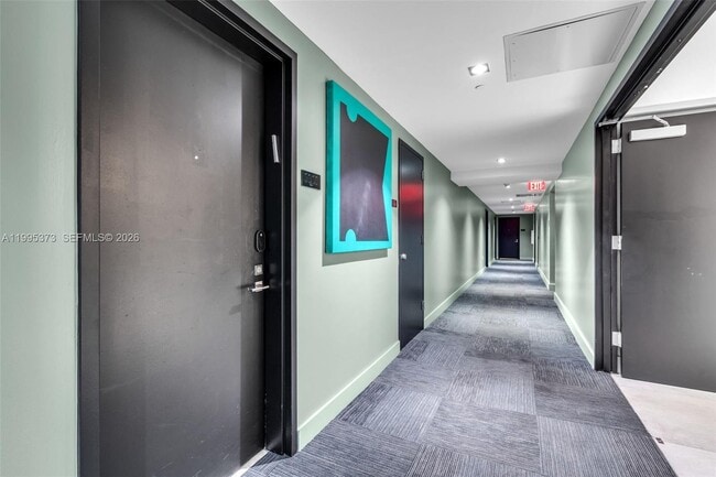 Building Photo - 121 NE 34th St