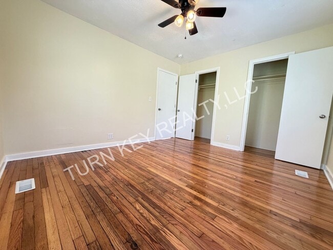 Building Photo - Home for Rent In Adamsville