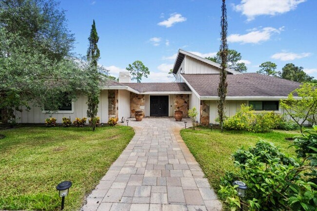 Building Photo - 3306 Fargo Ave