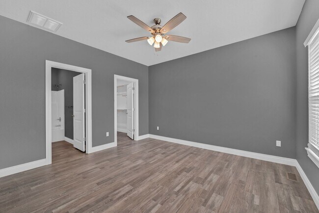 Building Photo - Brand New 2-Bed/3-Bath Townhouse in Joplin...
