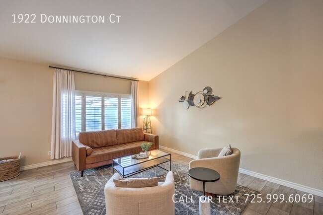 Building Photo - 1922 Donnington Ct