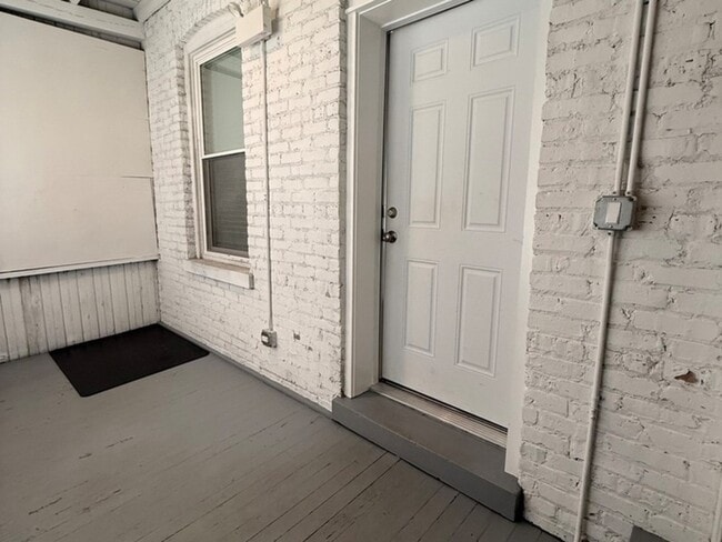 Building Photo - 4435 S Washtenaw Ave.