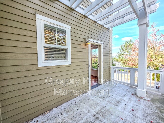 Building Photo - 2018 17th Ave NE