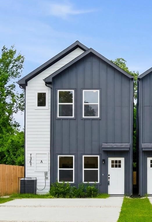 Building Photo - 7841 Sunnyhill St