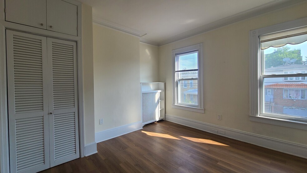 Building Photo - 135 72nd St