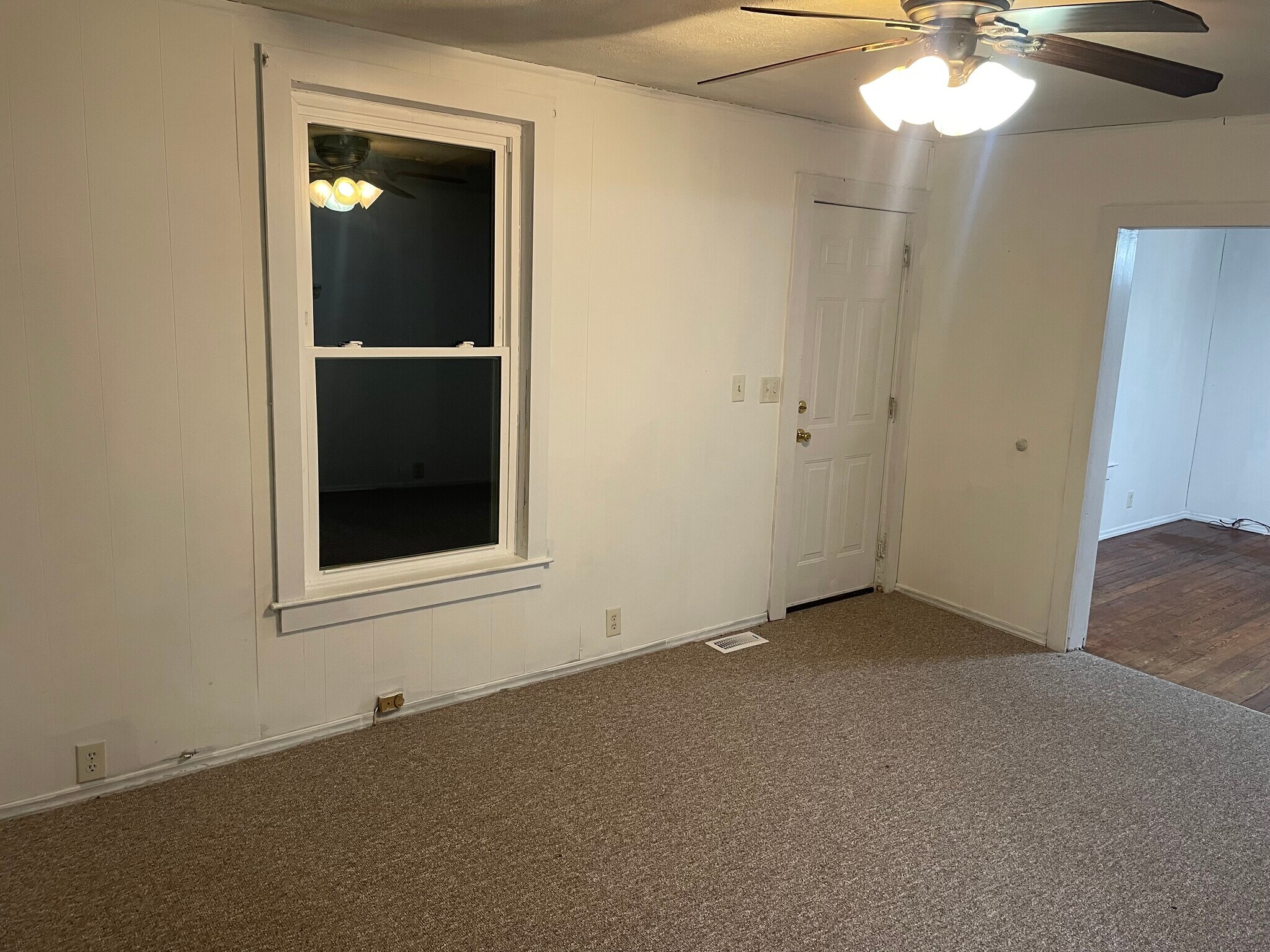 Building Photo - 74 Sunset Cir