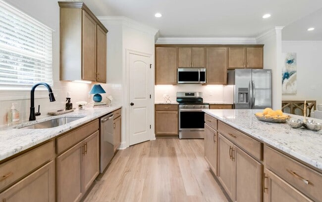 Building Photo - Willow Brook Townhomes