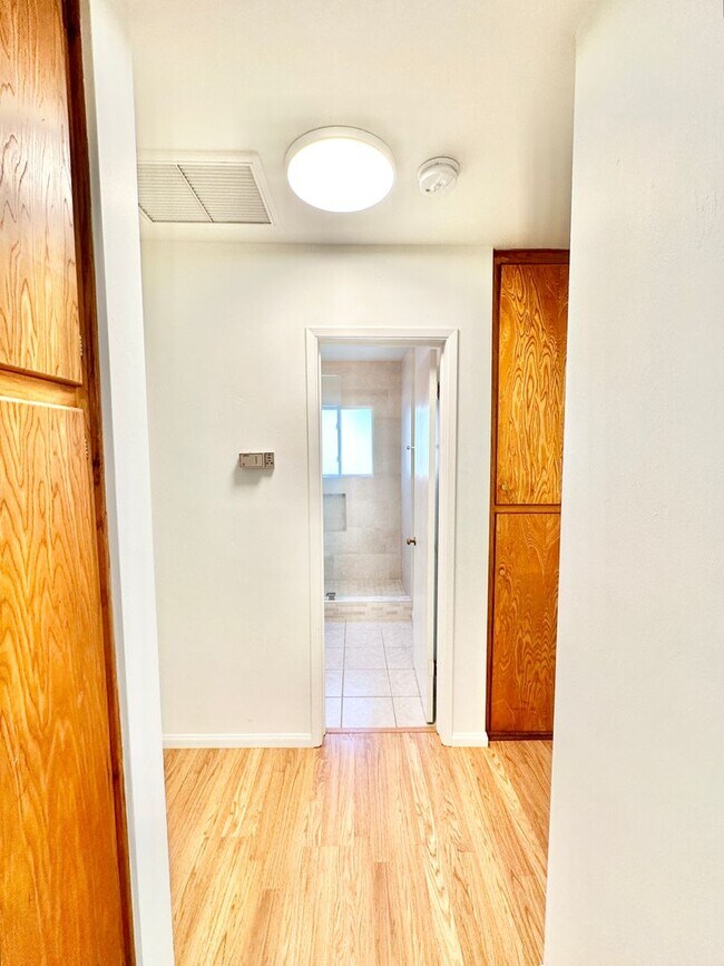 Building Photo - Light, Bright, and Recently Updated, this ...