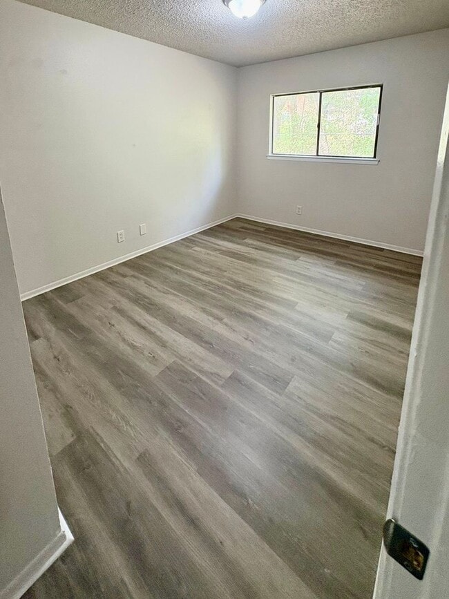 Building Photo - 4315 Lehman Dr