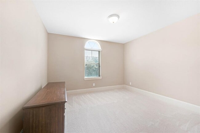 Building Photo - 6240 San Felipe St