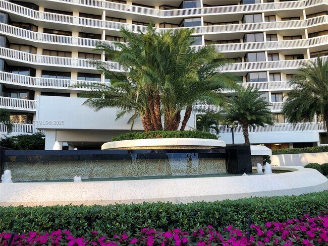 Building Photo - 1000 W Island Blvd