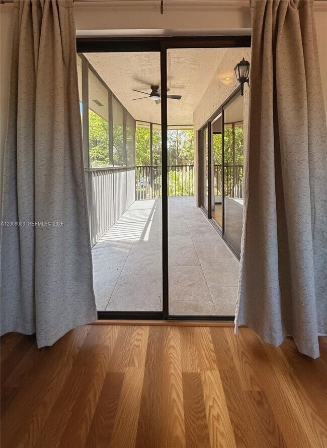 Building Photo - 511 Ives Dairy Rd