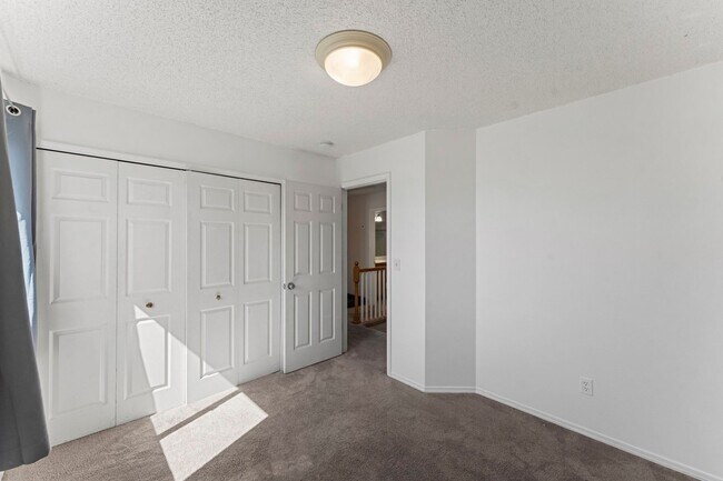 Building Photo - Spacious Home in Highly Desirable Windmill Mesa