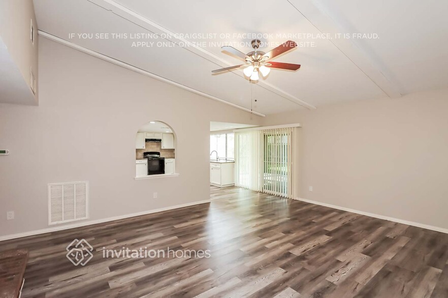 Building Photo - 2706 Pheasant Run