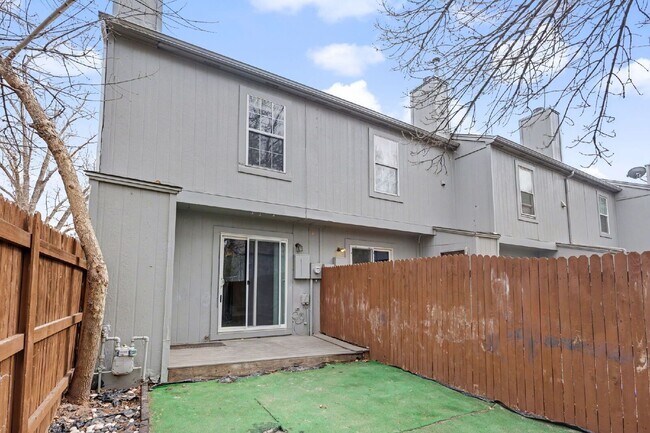 Building Photo - 4152 Charleston Dr