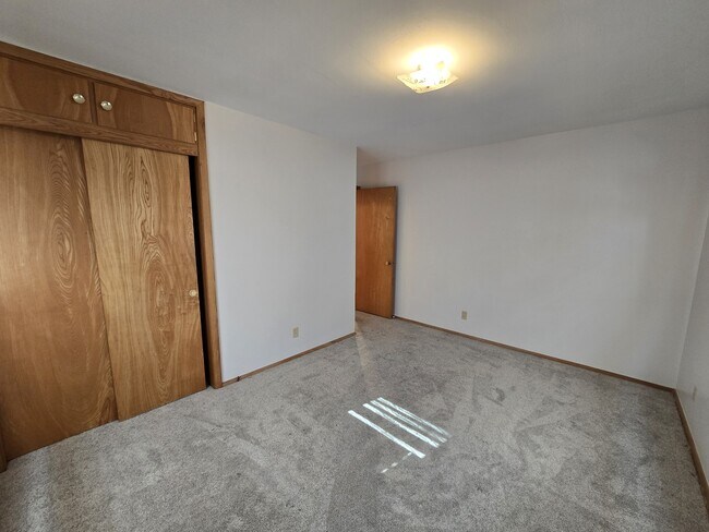 Building Photo - 3502 Veralta Dr