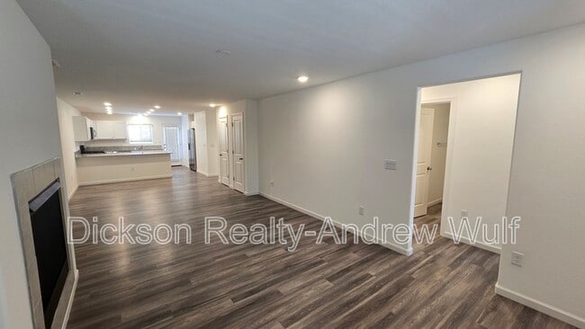Building Photo - 677 McGill Dr