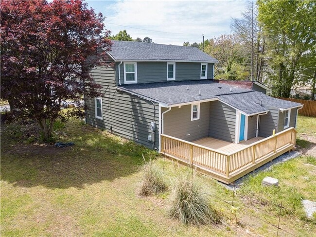 Building Photo - 3 Bedrooms.  2.5 Baths. Luxury Upgrades