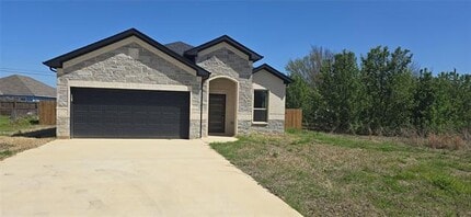 Building Photo - 228 Backlash Dr