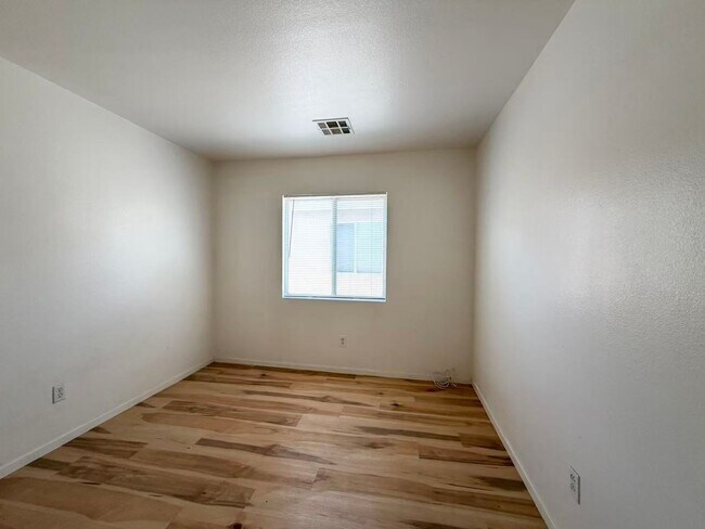 Building Photo - 2732 Echo Springs St