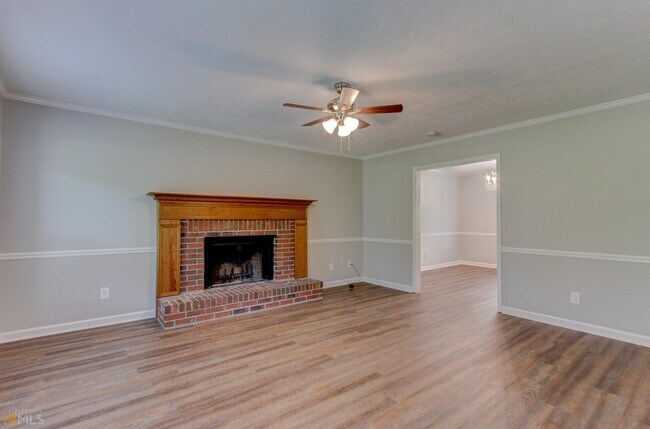 Building Photo - 180 Fairfield Cir
