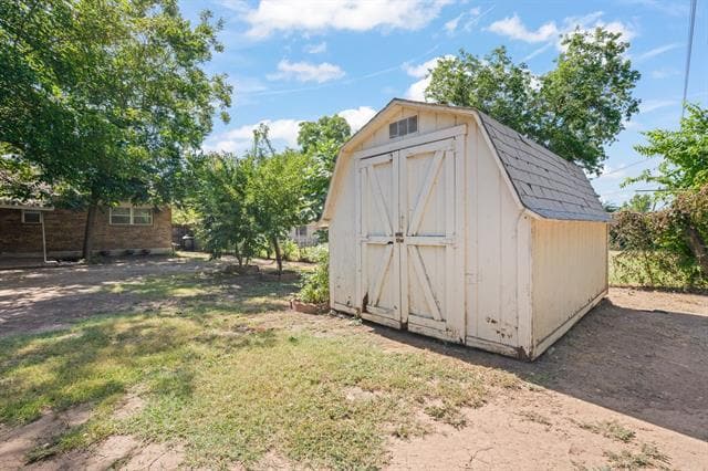 Building Photo - 808 Thompson Dr