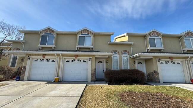 Primary Photo - 3 Bedroom 2.5 Bath in West Jordan!