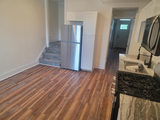 Building Photo - 1038 S Ohio Ave