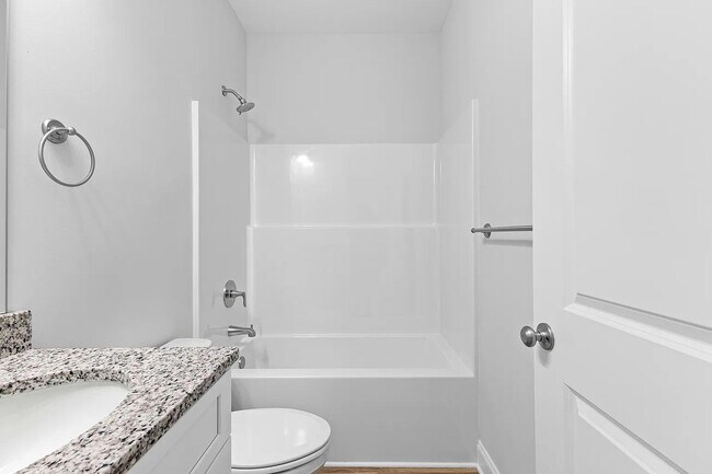 Building Photo - 217 Lenox Cir