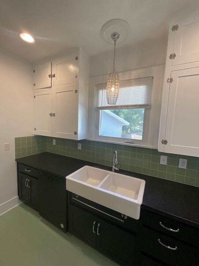 Building Photo - 1706 Washington Ave