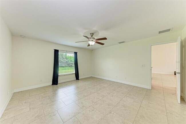 Building Photo - 3560 Eldron Ave
