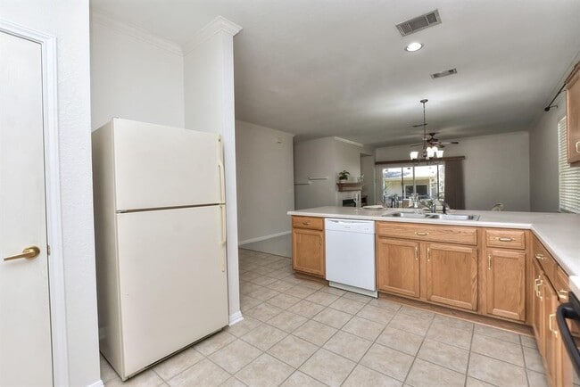 Building Photo - 508 Texas Dr