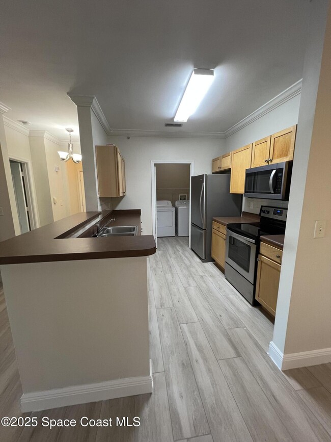 Building Photo - 6421 Borasco Dr