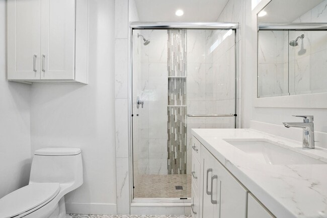 Building Photo - PALM