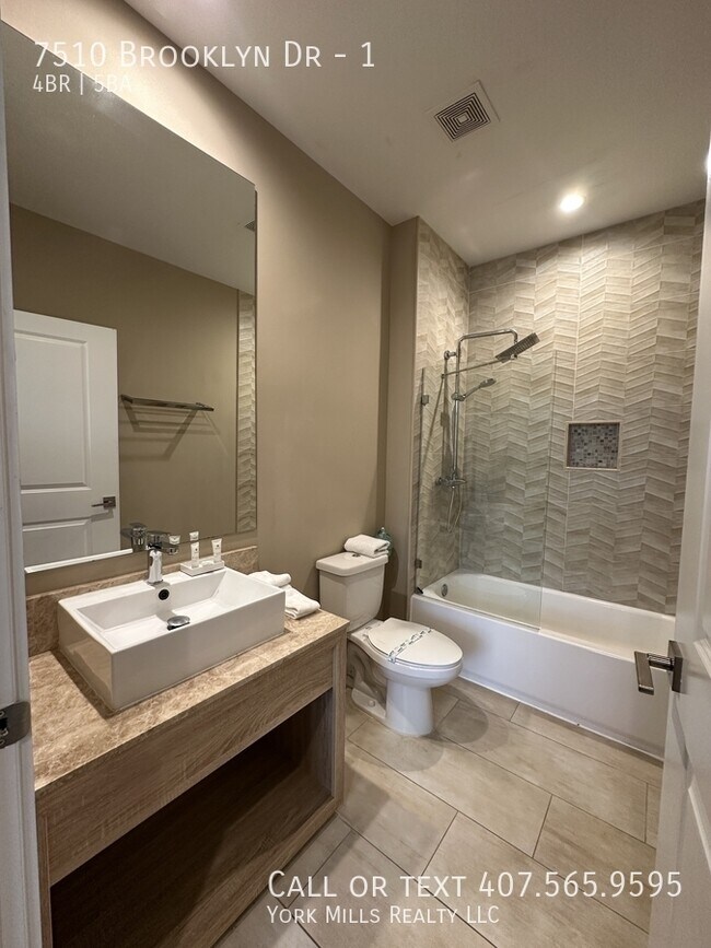 Building Photo - 7510 Brooklyn Dr