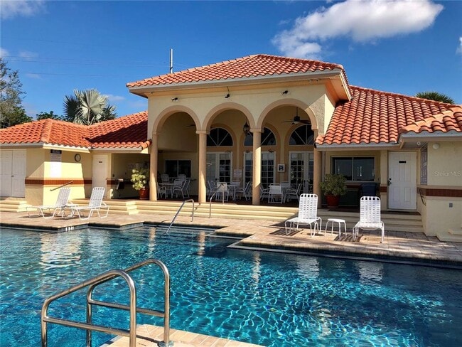 Building Photo - 7903 Waterview Way