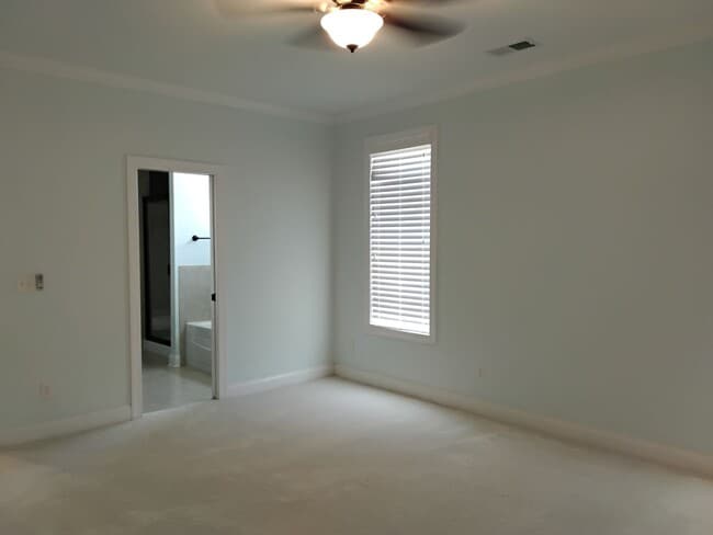 Building Photo - 4 Bedroom home in Beaufort